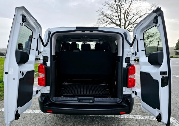 Toyota ProAce cena 162900 przebieg: 22900, rok produkcji 2022 z Rumia małe 137